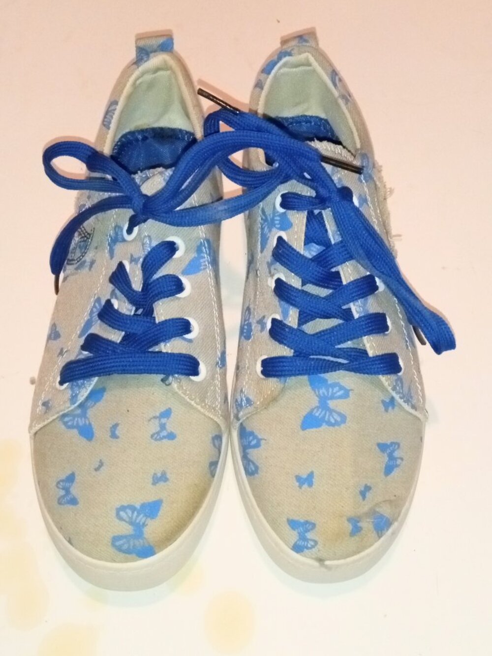 GREY AND BLUE BUTTERFLY WOMEN'S SNEAKERS SIZE 9